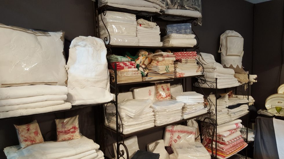 Linge ancien - Dans de beaux draps