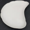 Suite de 14 assiettes à salade en forme de haricot,Limoges,maison Bernardaud. – Image 2