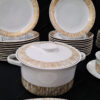 Service de table en porcelaine blanche et marli doré,KPM,Allemagne,années 70,57 pièces. – Image 12