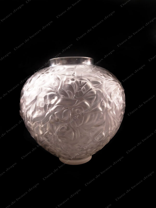 vase gui lalique