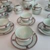 Superbe service à thé en porcelaine de Limoges, vert céladon , maison Raynaud , décor floral , 27 pièces. – Image 3